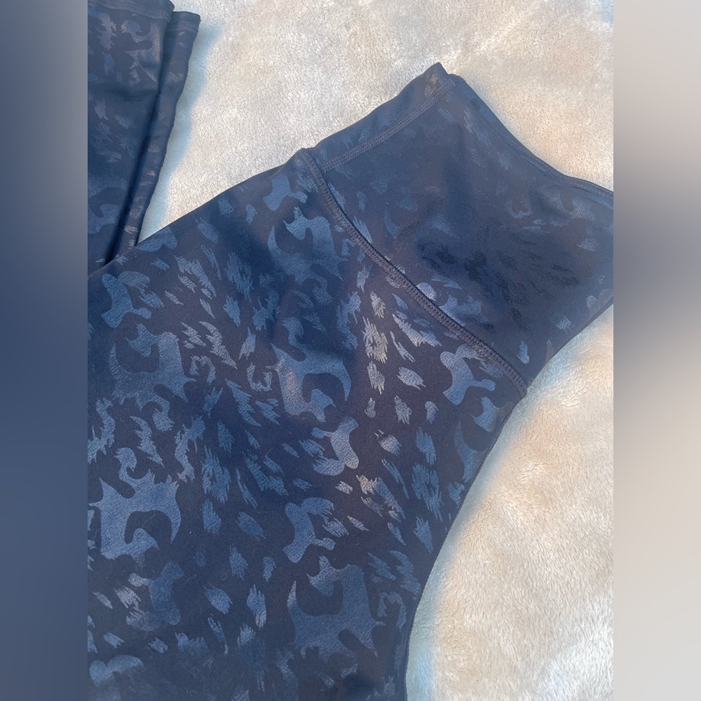 Black Camouflage Leggings - Picture 8 of 10